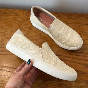 Dr. Scholl's Nova Textured Off-white Cream Slip-on Sneakers Size 8.5